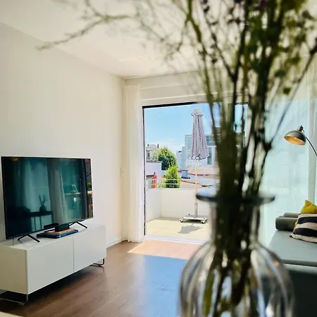 Apartment Residery - Dein Zentrales In Urbanem Chic Mit Balkon Straubing